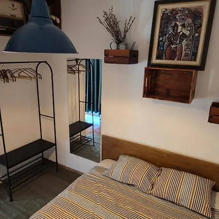 Cozy Apartment Near Tram Station Zagabria Esterno foto