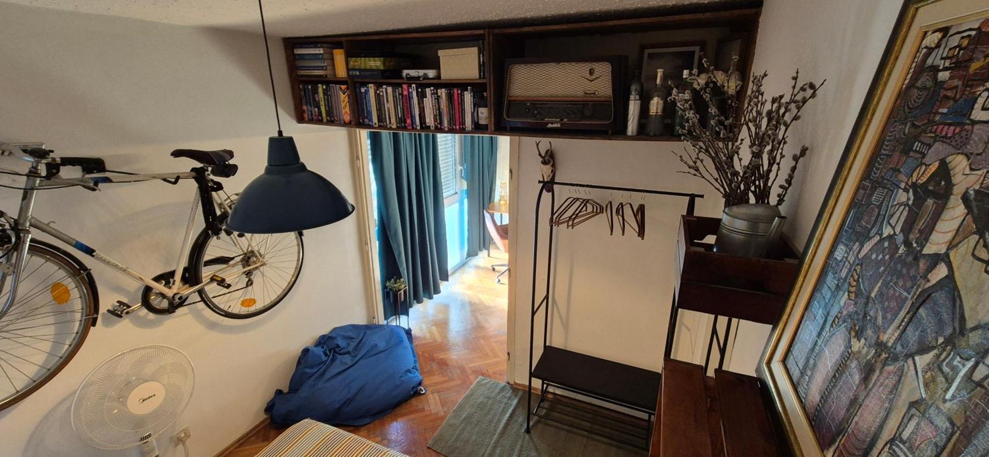 Cozy Near Tram Station *
